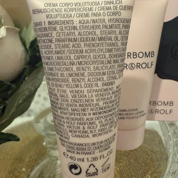 Viktor & Rolf Flowerbomb Deluxe Mini Gift Set NIB - Picture 7 of 8